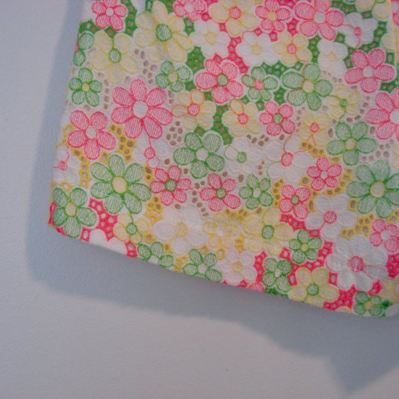 Lilly Pulitzer Floral Shorts Sloane Sunbonnet Eyelet Lace Pink Yellow Size 2 - Picture 15 of 16